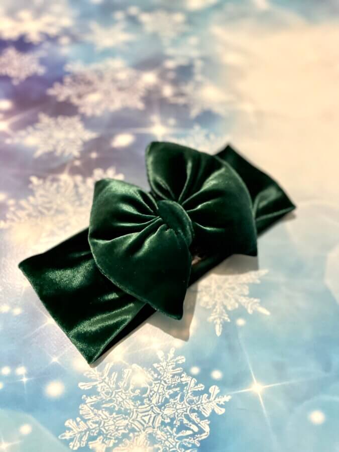 Emerald  bow