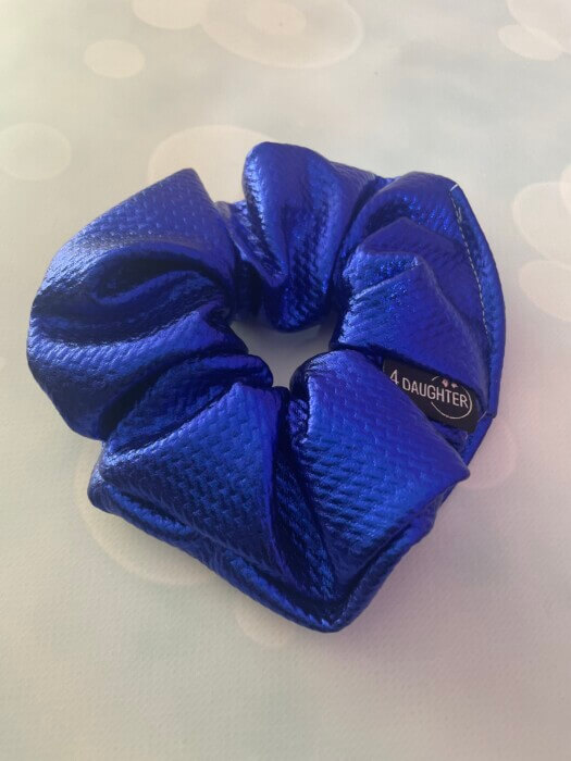 Mirror blue scrunchie