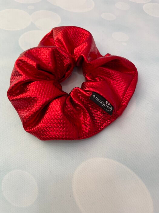 Red mirror scrunchie
