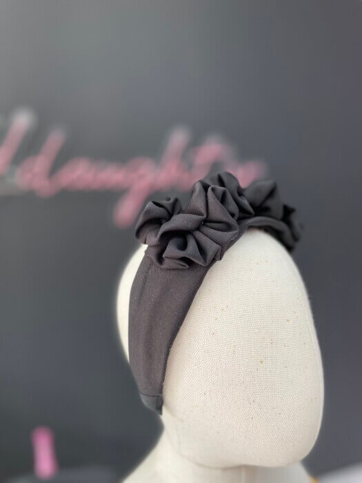 Black rosa headpiece