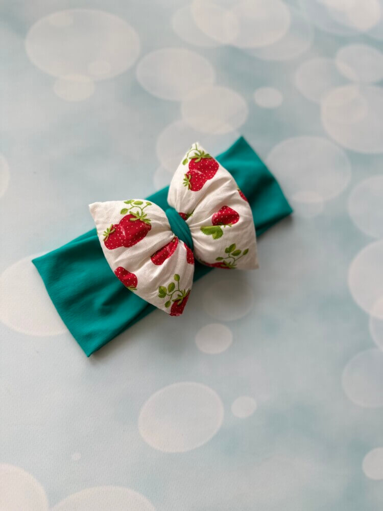 Strawberry green bow