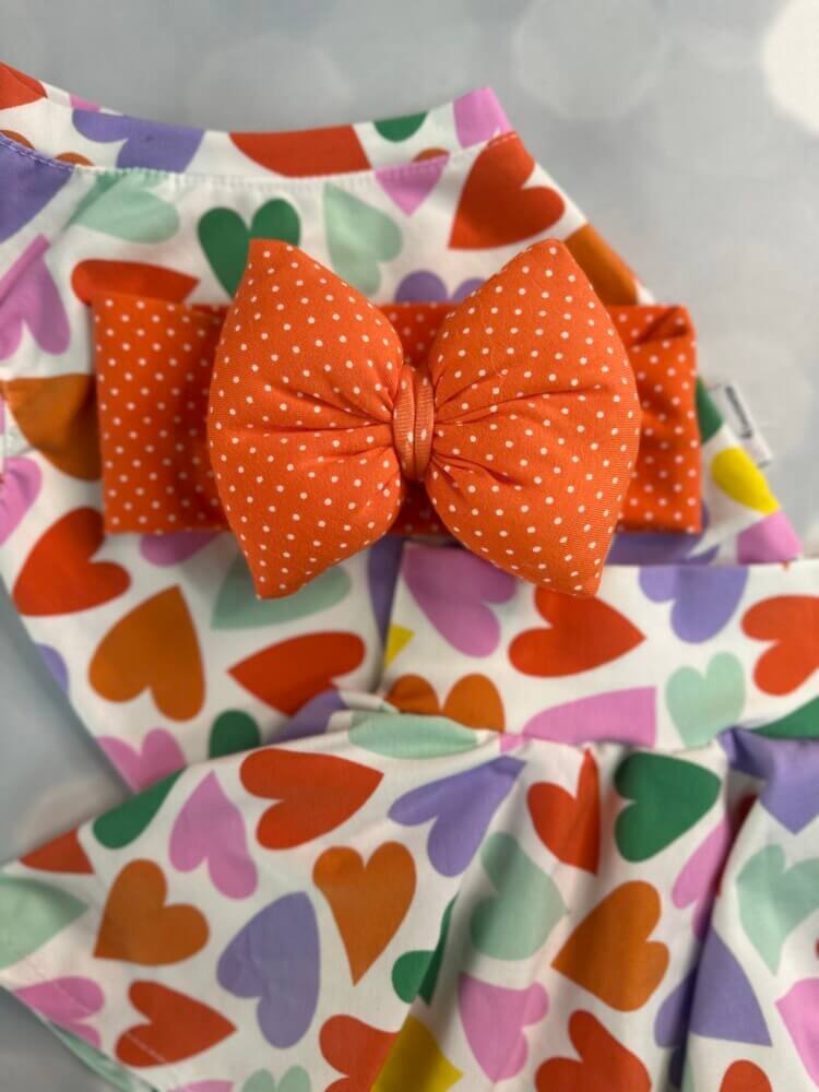 Orange bow