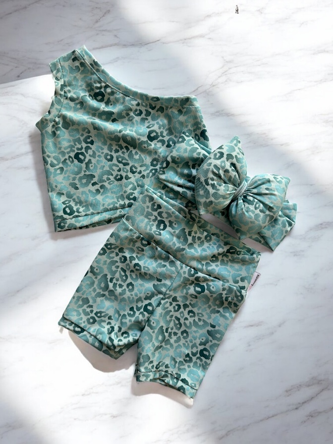 Mint leopard biker