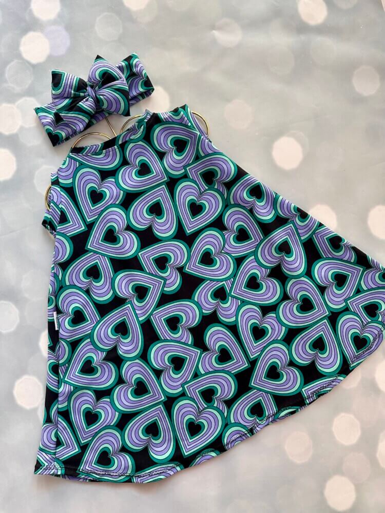 Eighties  hearts dress