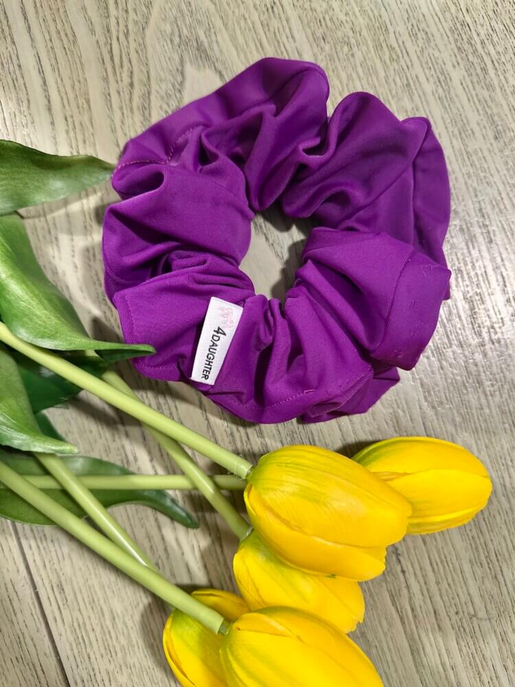 Magenta lycra scrunchie