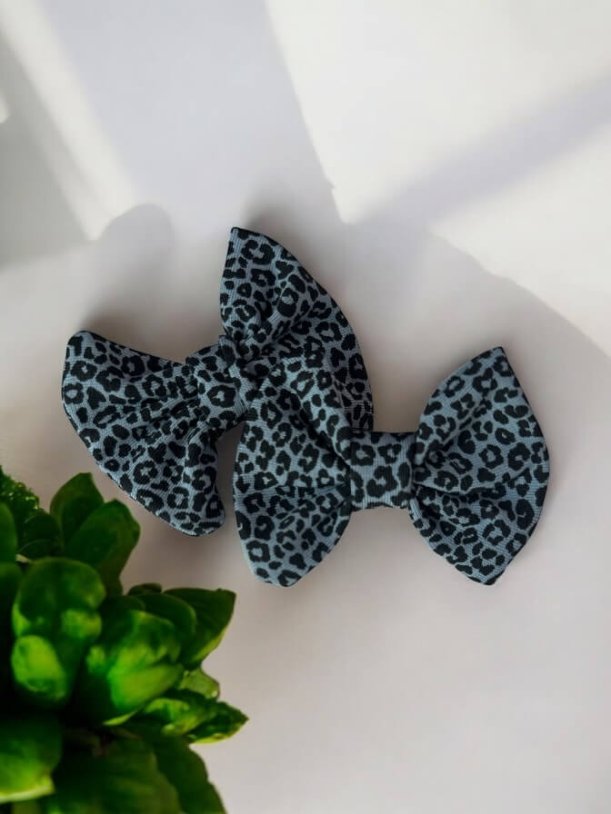 Petrol leopard mini bows