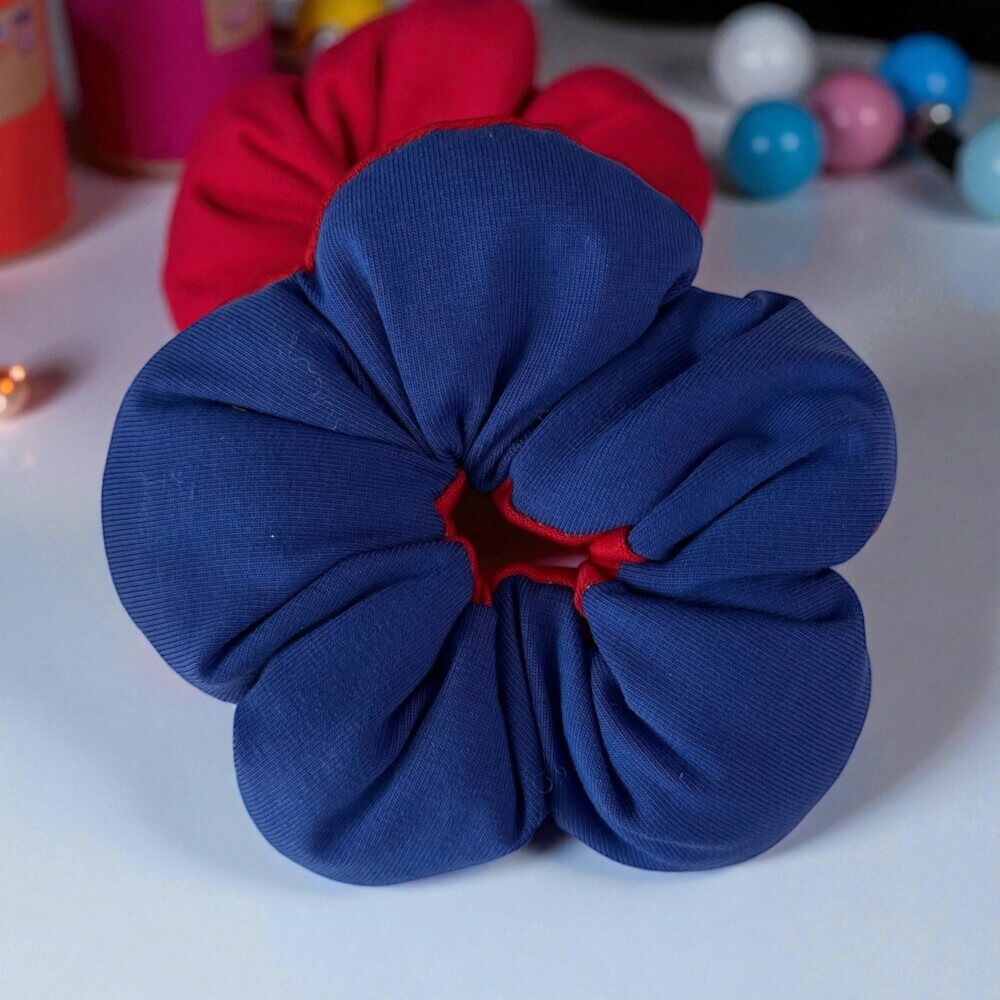 Λουλουδένιο scrunchie μπλε/κόκκινο
