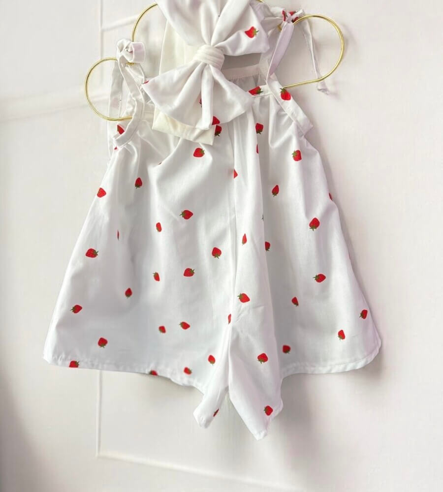 Ολόσωμη ζιπ κιλότ Strwaberries🍓