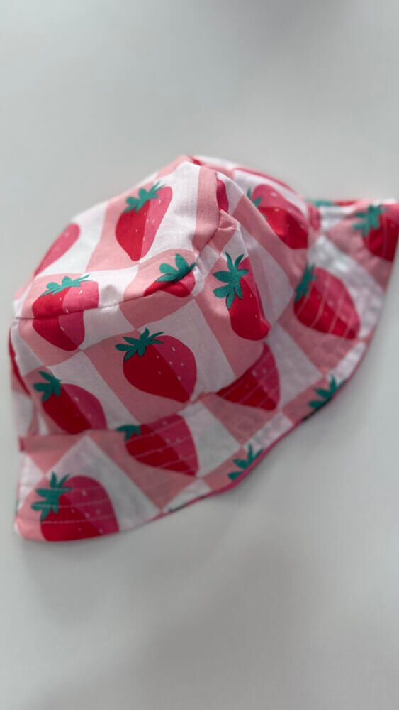 Bucket hat strawberries/apples - Image 4