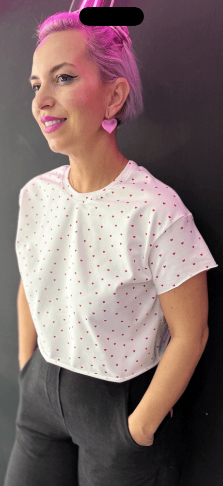 White hearts woman top