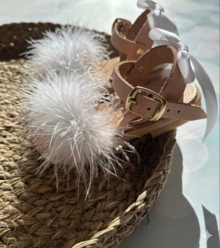 White wings sandals