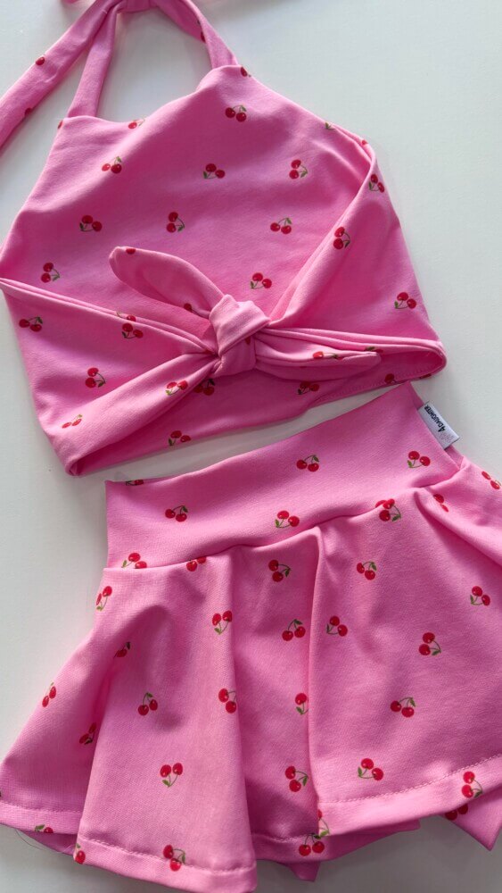 Knotted pink cherries 🍒