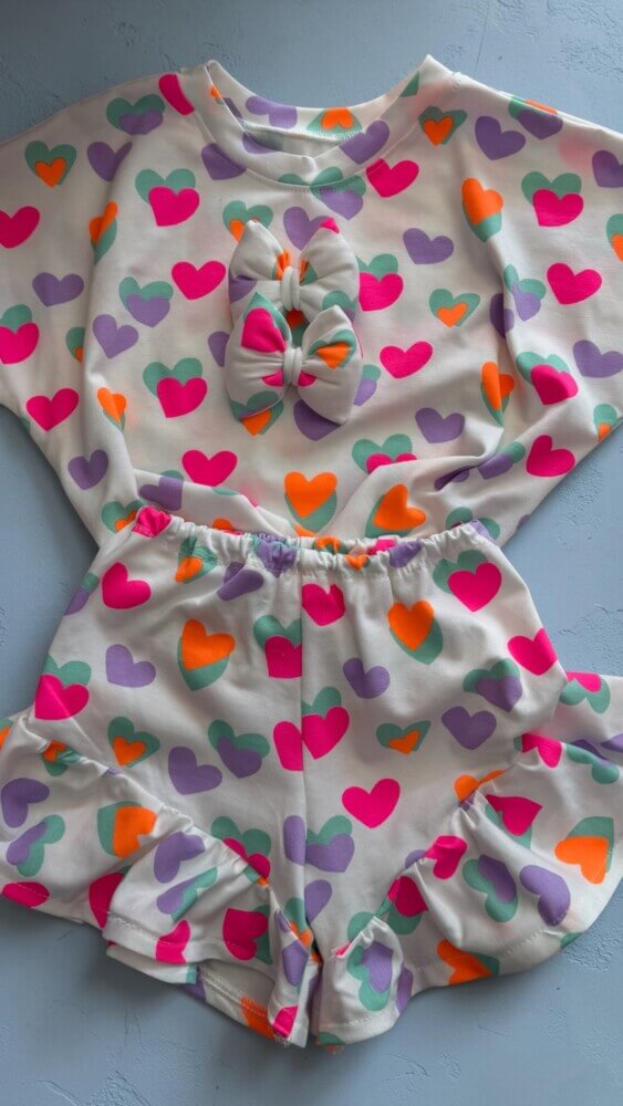 Neon hearts cozy set