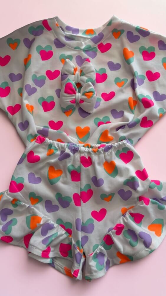 Neon hearts cozy set