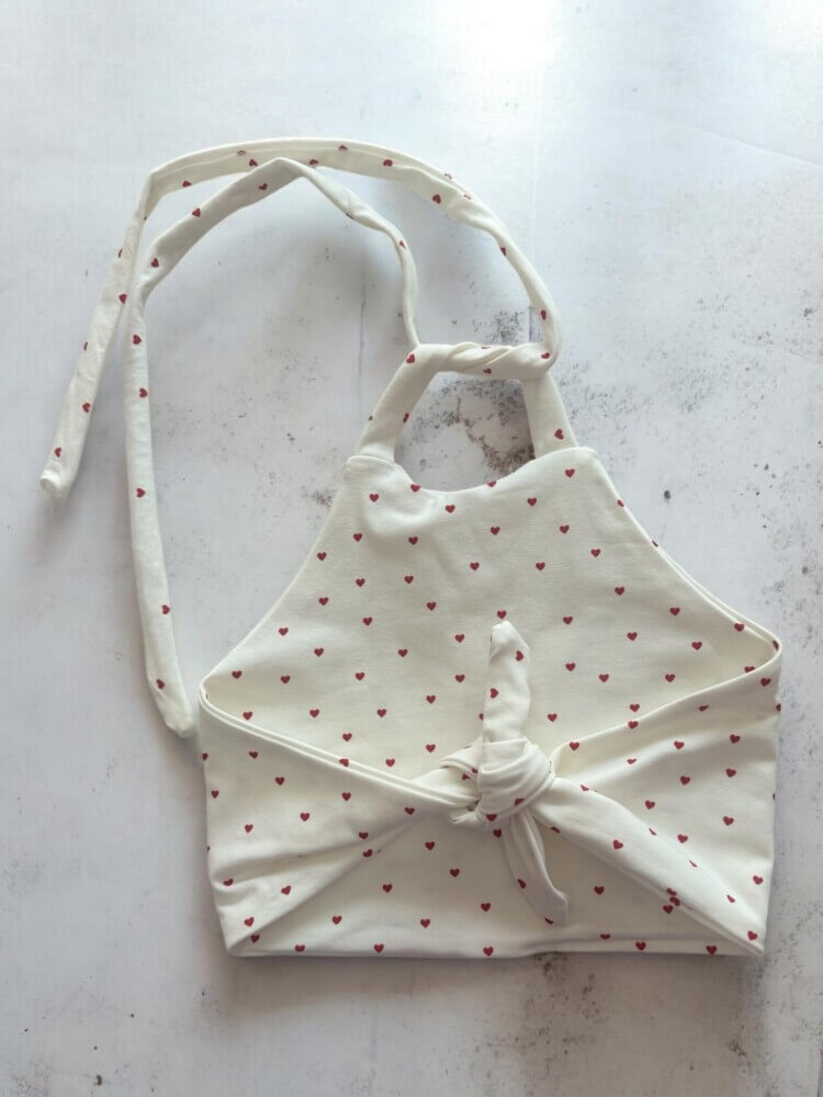 White hearts knot top❤️