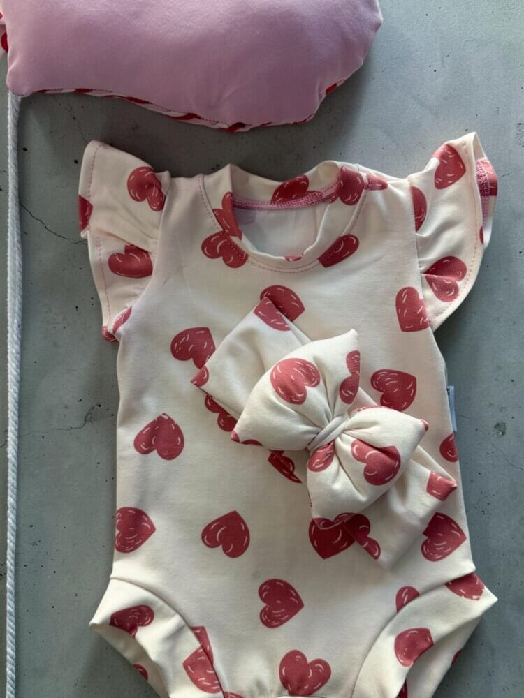 Powder hearts body