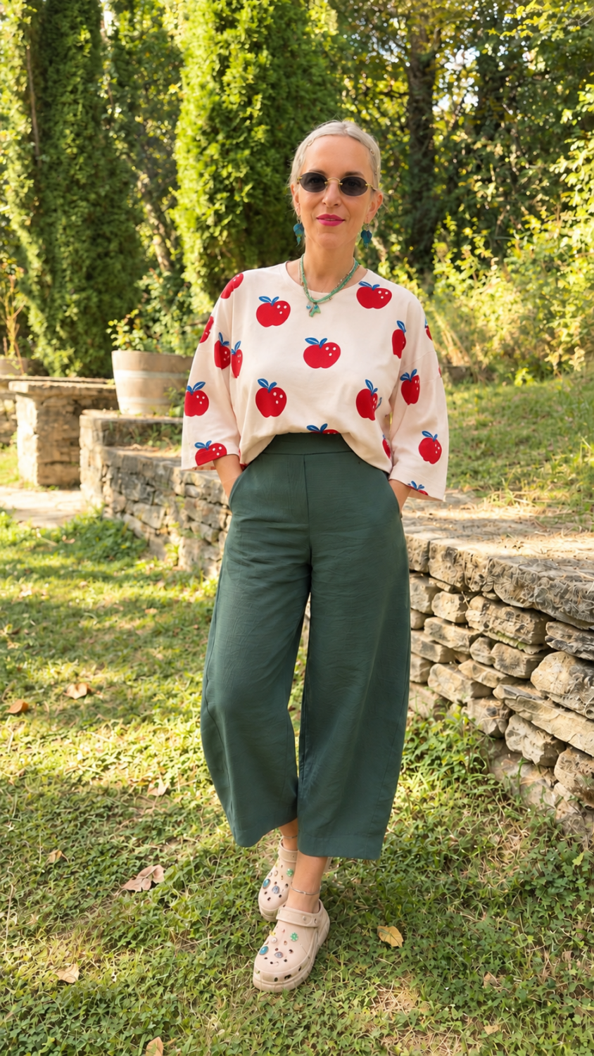 Apples woman top